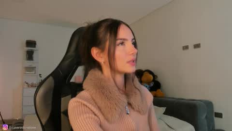      online show from March 22, 2:15 am