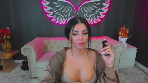 Anne online show from September 28, 4:16 pm