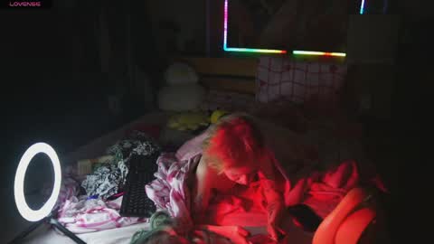 angel_dia online show from April 28, 2:27 am