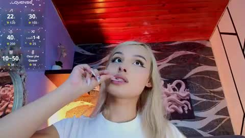 Angel-dragun online show from May 26, 3:23 am