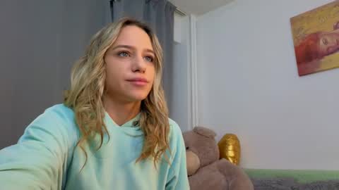 Gabriella online show from March 7, 4:29 pm