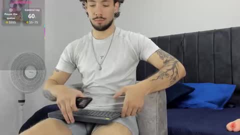 angel_kyrozz online show from February 15, 7:34 pm