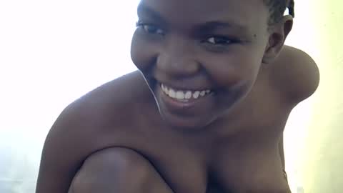 angel_queen22 online show from April 20, 1:14 pm