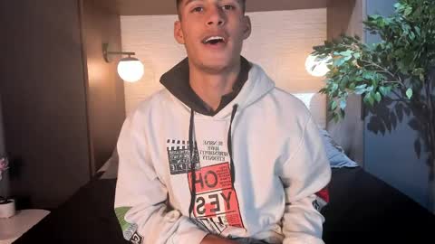 Angel  online show from April 13, 12:20 pm