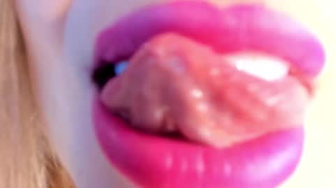 Angel  online show from March 4, 4:26 pm