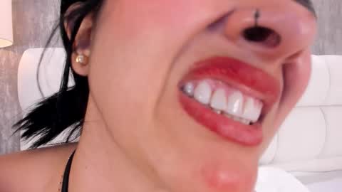 Angela online show from March 29, 2:08 pm