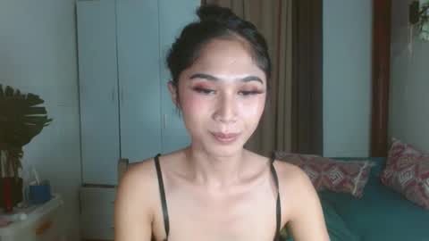 Snapshot of angela_mccollins chatting on February 28, 3:04 am angela online show from February 28, 3:04 am