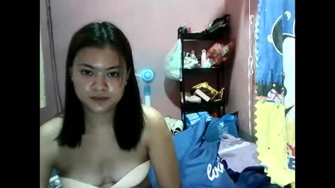 angela_rose12345 online show from April 22, 10:22 am