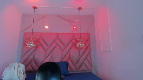 ANGELA online show from April 21, 12:01 pm