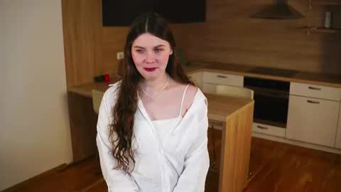 Olivia online show from December 2, 5:37 am