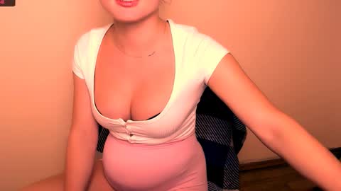 Alice online show from November 27, 12:35 pm