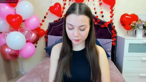 Angela online show from February 10, 1:01 pm