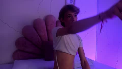 Angel Doll online show from April 21, 6:42 am