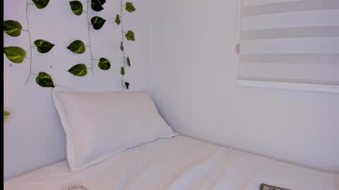 angeldulcevela69 online show from November 28, 12:07 am