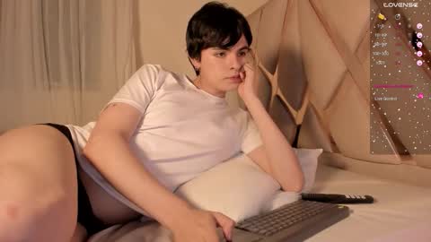 Angel Fiore online show from March 7, 3:39 am