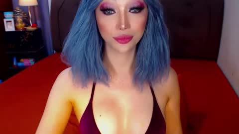 MS. AMALIA online show from December 18, 7:25 am