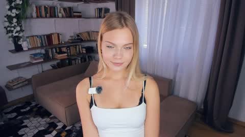 Alice WOW online show from April 4, 7:48 am