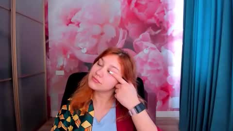 AngelinaLow online show from April 24, 11:45 am