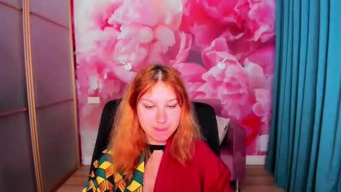 AngelinaLow online show from May 12, 4:05 pm