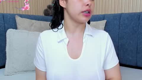 angeline online show from October 27, 12:27 pm