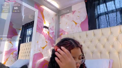 angeline_scot online show from May 5, 12:44 pm