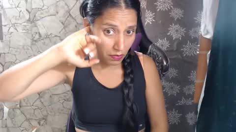 angela online show from May 8, 12:49 am