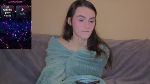 angelknight22 online show from April 7, 11:18 pm