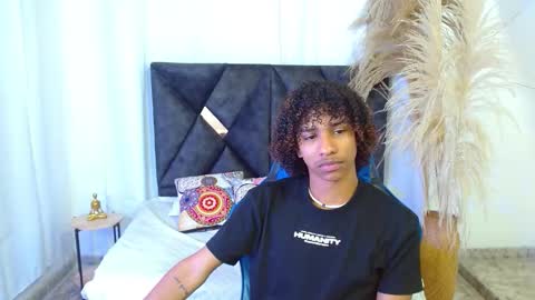 Angel online show from February 13, 9:40 pm