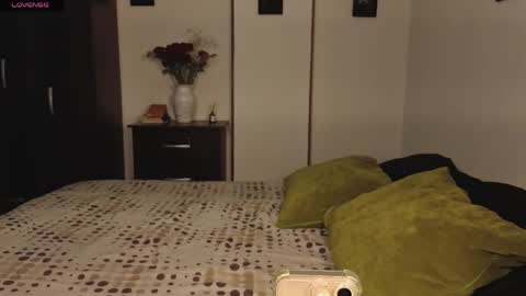  ANGELA ISABELLA  online show from April 21, 5:31 pm