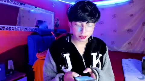 Snapshot of angellonfire chatting on September 9, 4:56 am Angel  online show from September 9, 4:56 am