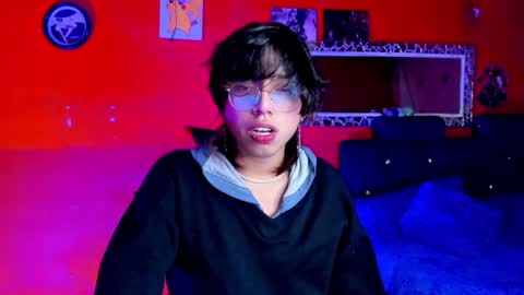 Snapshot of angellonfire chatting on February 4, 5:21 am Angel  online show from February 4, 5:21 am