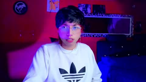 Snapshot of angellonfire chatting on February 16, 6:10 am Angel  online show from February 16, 6:10 am