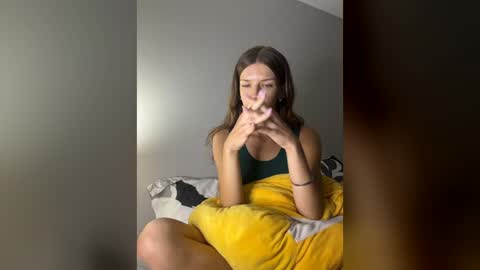 angelmae2947 online show from May 11, 5:58 am