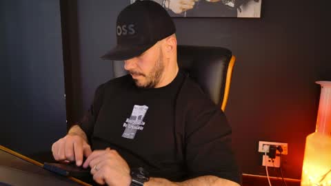 BlackWolf online show from April 7, 12:40 pm