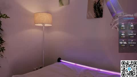 Snapshot of angelpaull chatting on October 17, 8:24 pm Angel online show from October 17, 8:24 pm