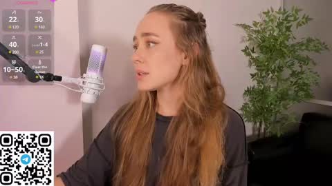 Snapshot of angelpaull chatting on March 11, 2:42 am Angel online show from March 11, 2:42 am