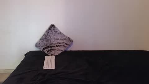 Giulia online show from May 14, 1:53 pm