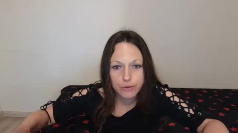 Giulia online show from May 21, 1:06 pm