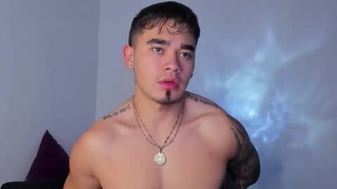 Snapshot of angelx_fox chatting on September 27, 1:36 am Angel Fox online show from September 27, 1:36 am