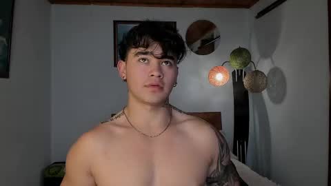 Snapshot of angelx_fox chatting on January 21, 4:10 am Angel Fox online show from January 21, 4:10 am