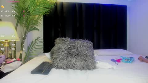 Snapshot of angi_lozano chatting on October 23, 3:19 am angi_lozano online show from October 23, 3:19 am