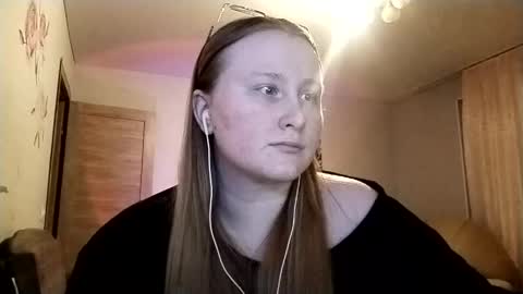 Anika online show from April 19, 2:01 am