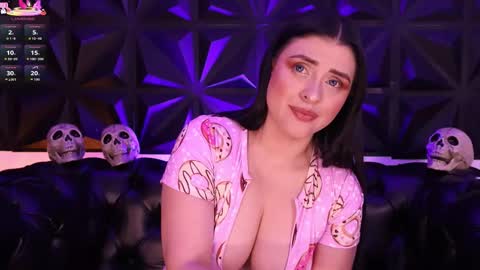 Lauren Anika online show from October 29, 4:14 am