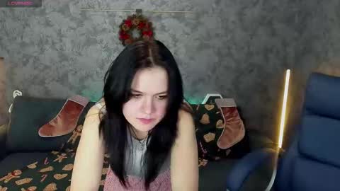 animeedoll online show from December 18, 4:35 pm