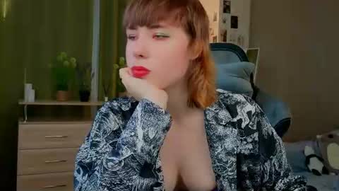 Maya online show from July 19, 2:08 pm
