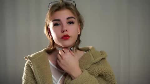 AnishaVivo online show from January 13, 12:24 pm