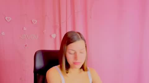 Anni online show from March 26, 5:18 pm