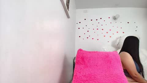 ana independent model online show from October 4, 6:11 am