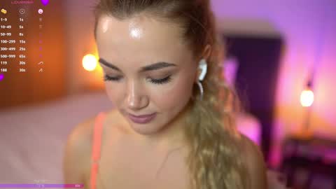 Snapshot of anitaraj_ chatting on March 10, 12:07 am Im Anita thumb up me please its important online show from March 10, 12:07 am