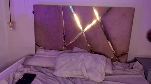 Anittatoro  online show from October 25, 10:10 pm